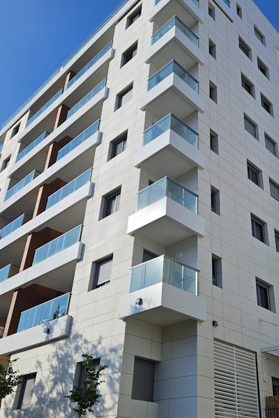 אבן שפרוט הרצליה